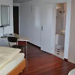 Accademia Apartments