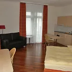 Accademia Apartments